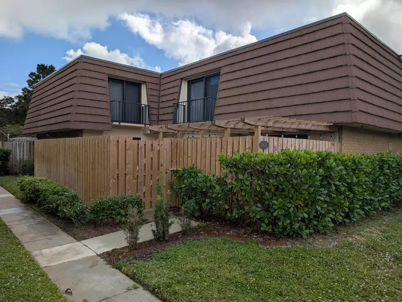 1908 19th LN, Palm Beach Gardens, FL 33418