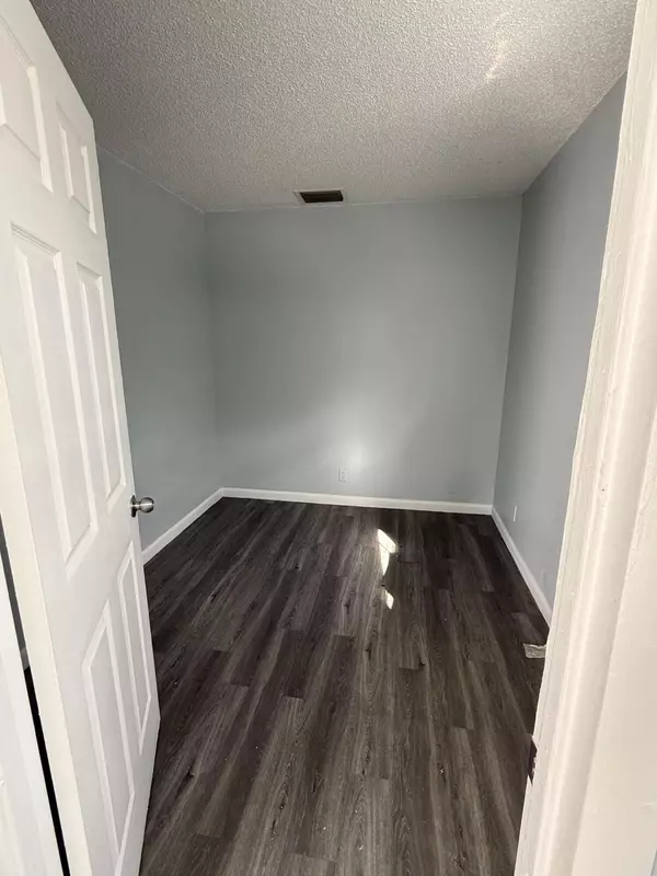 Lake Worth Beach, FL 33460,927 S G ST 1