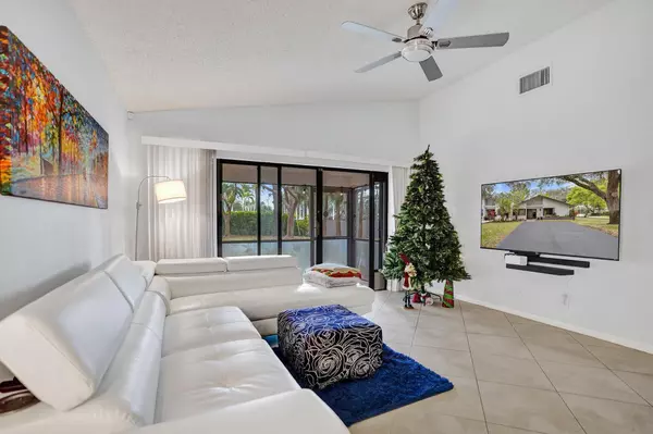 Delray Beach, FL 33445,4154 S Palm Forest DR