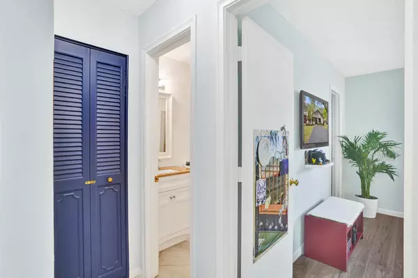 Delray Beach, FL 33445,4154 S Palm Forest DR