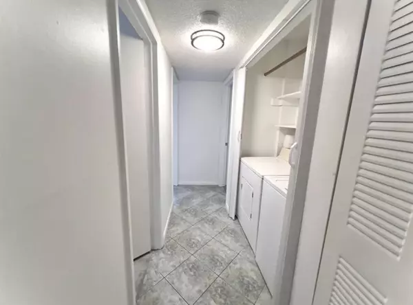 Coral Springs, FL 33065,3100 Riverside DR 307