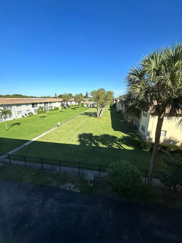 Boca Raton, FL 33428,9949 Sandalfoot Boulevard 536