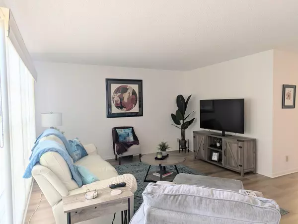 West Palm Beach, FL 33417,111 Greenbrier B