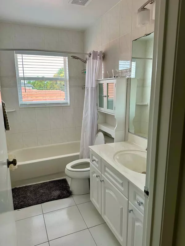 Wellington, FL 33414,1628 S S Club Dr DR