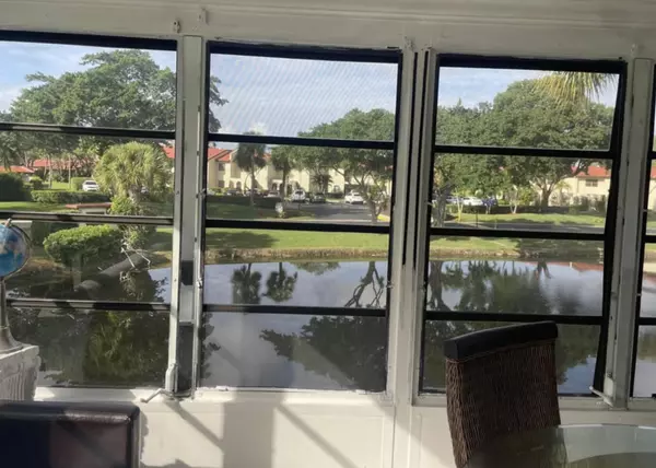 21218 Lago CIR B, Boca Raton, FL 33433