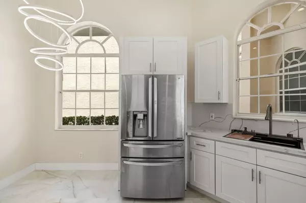 Boca Raton, FL 33496,6682 NW 25th WAY