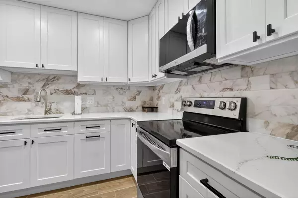 Delray Beach, FL 33445,1101 Cactus TER 204