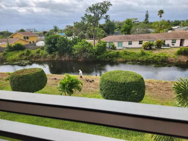 2606 S Garden DR 304, Lake Worth Beach, FL 33461