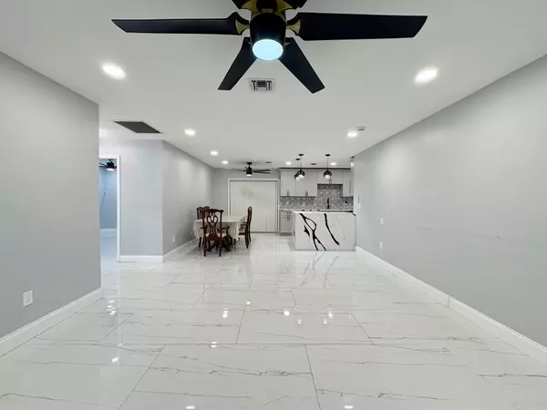 Lake Worth Beach, FL 33460,1733 Sunset AVE