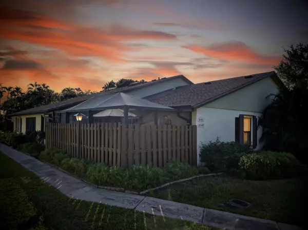 3790 Silver Lace LN, Boynton Beach, FL 33436