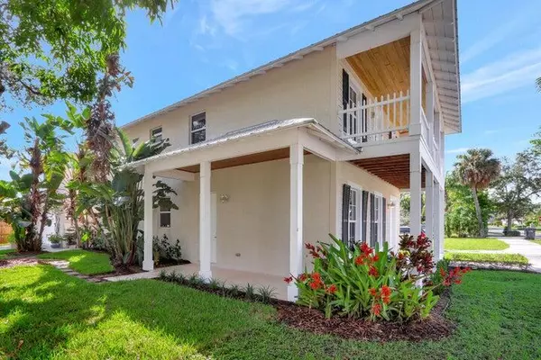 Stuart, FL 34994,516 NW North River DR