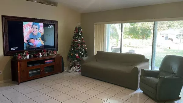 Port Saint Lucie, FL 34983,1285 SW Empire ST