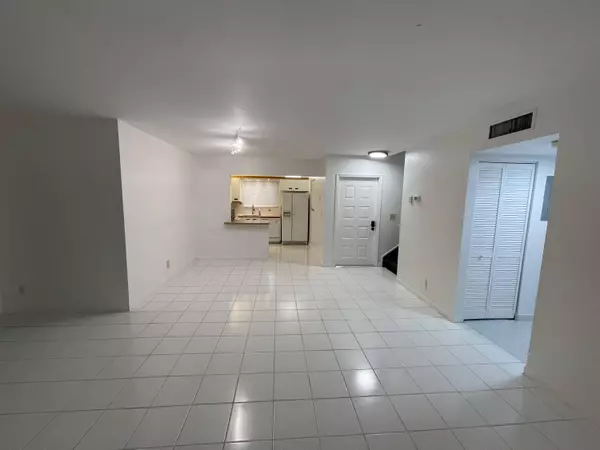 Coconut Creek, FL 33066,2372 NW 39th AVE