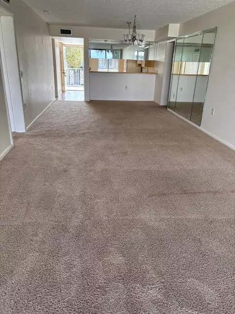 West Palm Beach, FL 33409,2601 Village BLVD 302