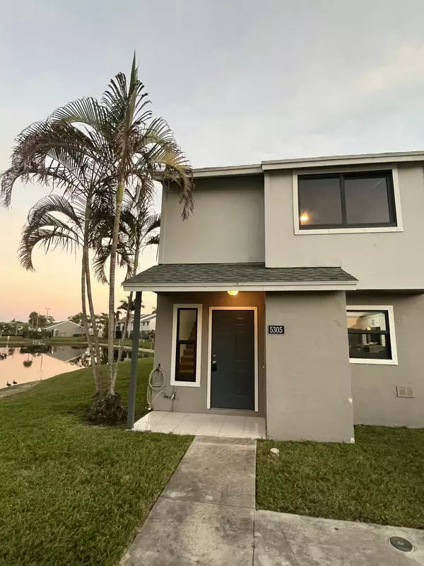 Greenacres, FL 33463,5305 Bayside DR