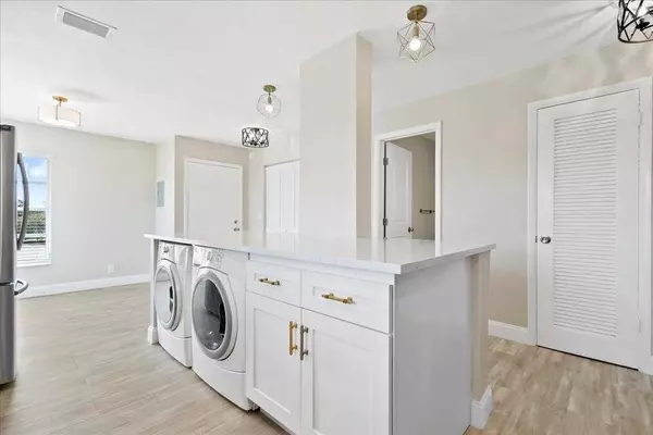 Delray Beach, FL 33484,13921 Royal Palm CT D