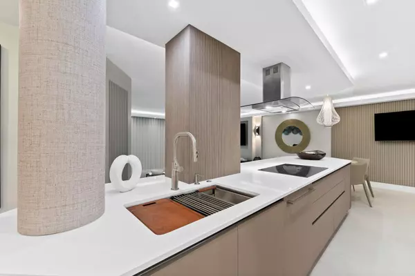 Boca Raton, FL 33432,875 E Camino Real 2g