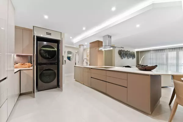 Boca Raton, FL 33432,875 E Camino Real 2g