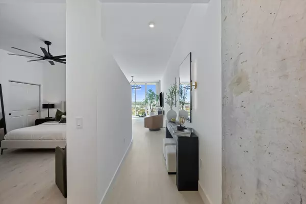 West Palm Beach, FL 33401,300 S Australian AVE 1116