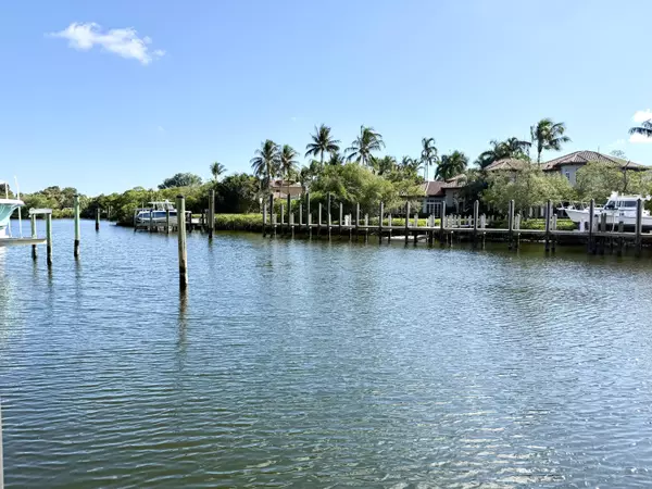 North Palm Beach, FL 33410,828 Harbour Isle PL