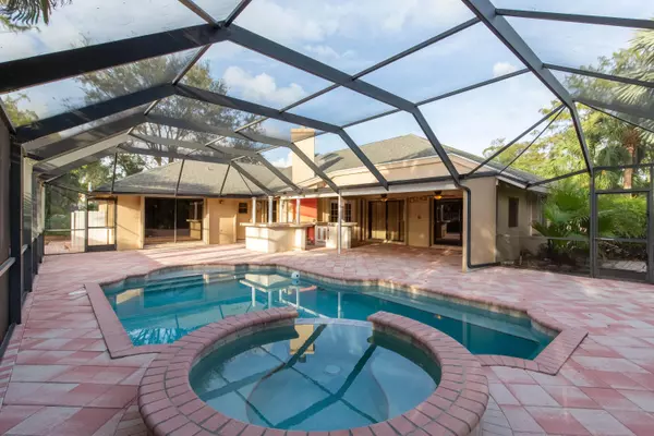 1559 E Grantham DR, Wellington, FL 33414