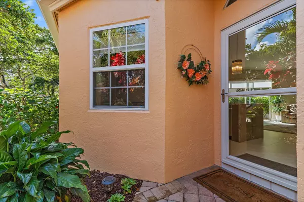 Palm Beach Gardens, FL 33418,45 Via Verona