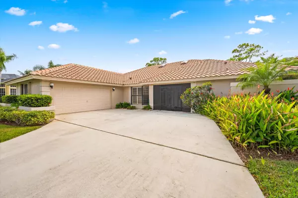 Wellington, FL 33414,15250 Meadow Wood DR