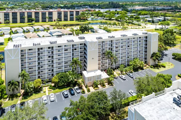 Delray Beach, FL 33446,7290 Kinghurst DR 607