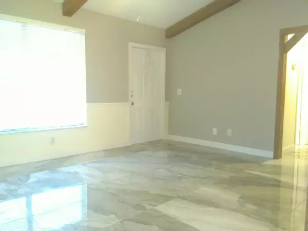 2321 Ida WAY 27a, West Palm Beach, FL 33415