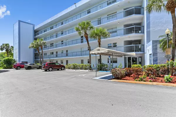 Boca Raton, FL 33487,198 NW 67th ST 207