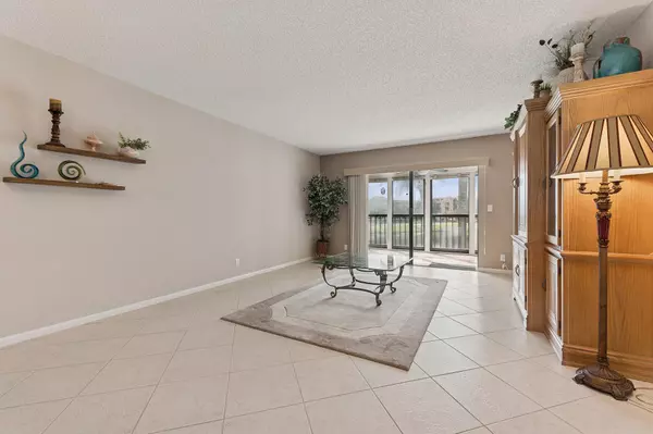 Delray Beach, FL 33446,7280 Amberly LN 208
