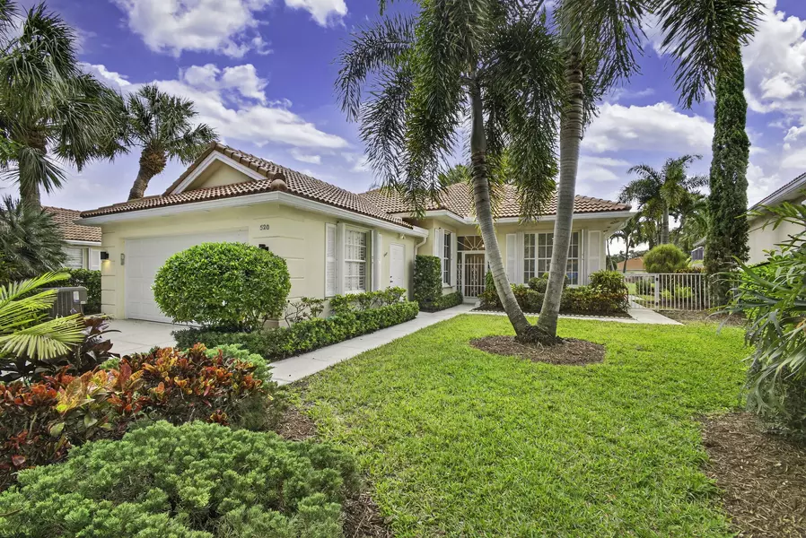 520 E Tall Oaks DR, Palm Beach Gardens, FL 33410
