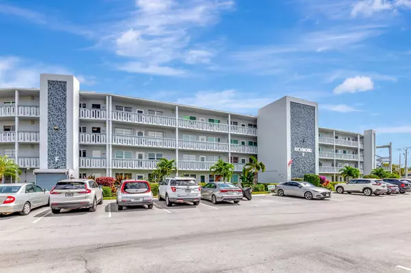 Deerfield Beach, FL 33442,453 Richmond F 453