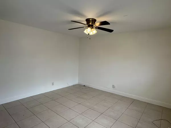 Lake Worth Beach, FL 33460,1415 N J ST 6