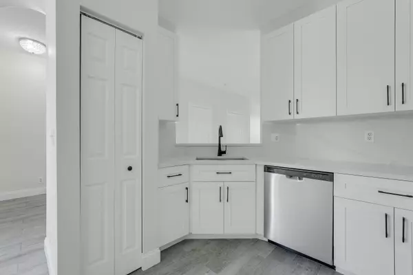 Tequesta, FL 33469,108 Lighthouse CIR E