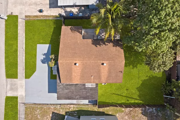 Pompano Beach, FL 33060,632 NW 19th ST