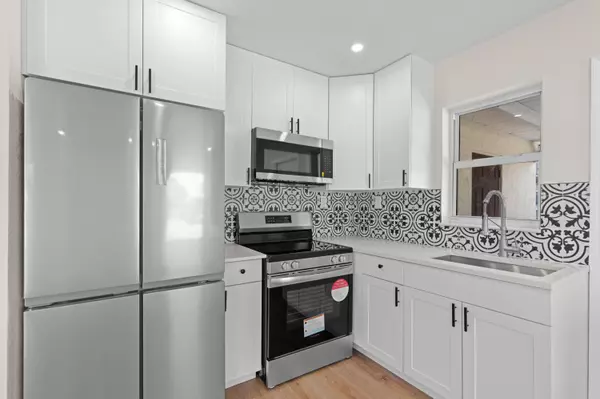 Pompano Beach, FL 33060,632 NW 19th ST