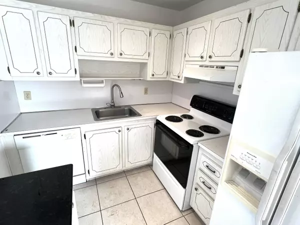 Delray Beach, FL 33446,12 Seville A