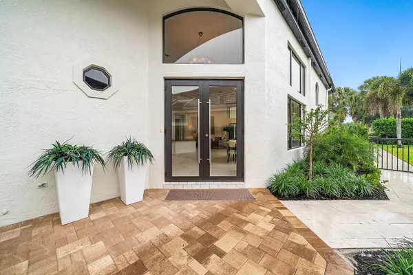 Palm Beach Gardens, FL 33418,154 Windward DR