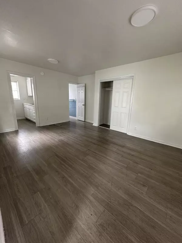 Riviera Beach, FL 33404,178 E 27th ST 2