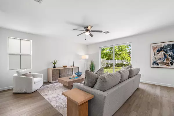 West Palm Beach, FL 33413,6359 Tenor DR