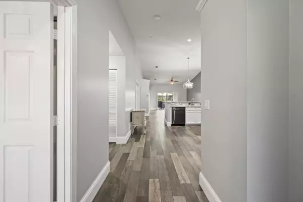 Boynton Beach, FL 33472,8364 Logia CIR