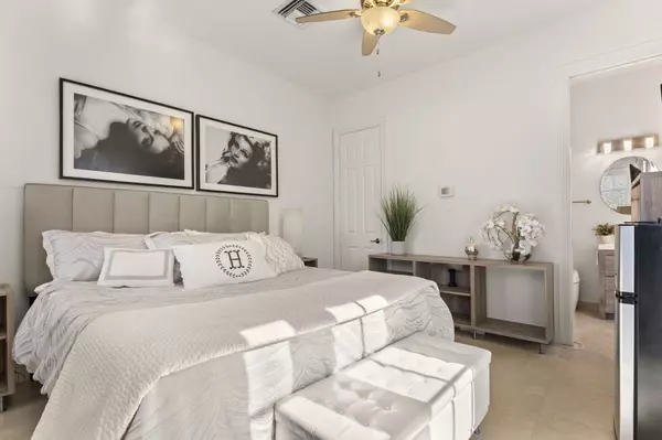 Fort Lauderdale, FL 33315,505 SW 16th CT