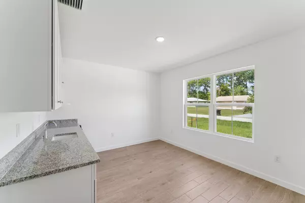 Port Saint Lucie, FL 34984,1782 NW Bayshore BLVD 48