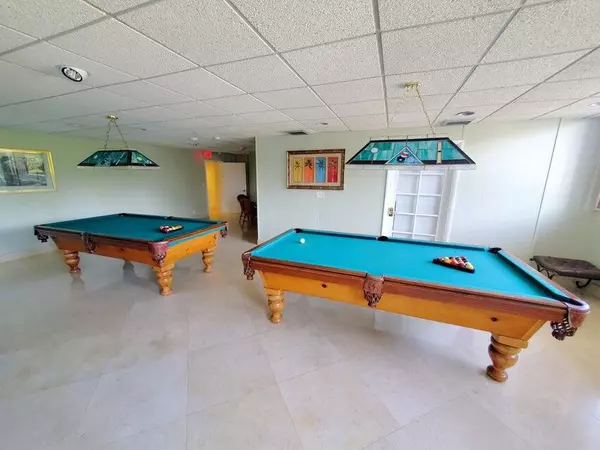 West Palm Beach, FL 33407,5600 N Flagler DR 2610