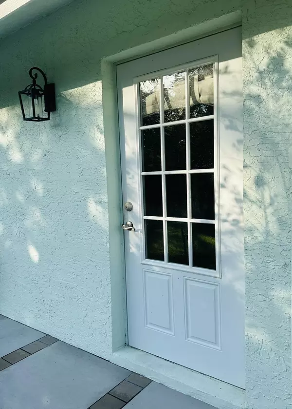 Loxahatchee, FL 33470,17647 N 81st LN B