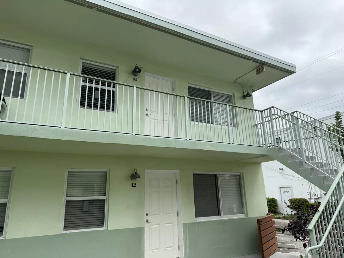 Lake Worth Beach, FL 33460,1118 N H ST 16