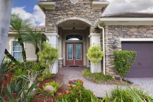 Palm City, FL 34990,912 SW Sun CIR