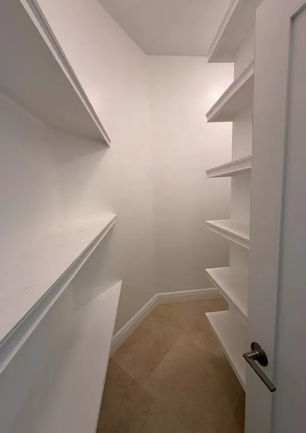 Loxahatchee Groves, FL 33470,1462 F RD