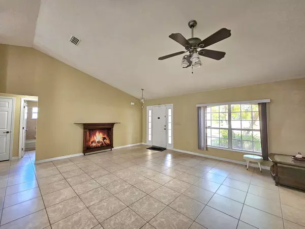 Lake Placid, FL 33852,1514 Summer RD